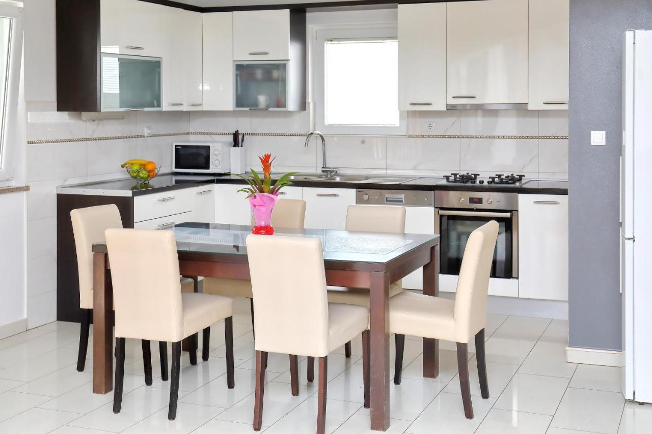 Apartments With A Parking Space Bibinje, Zadar - 14436 المظهر الخارجي الصورة